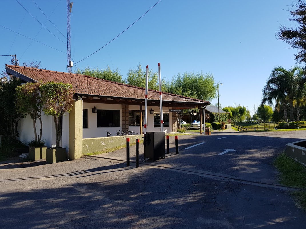 Complejo Turístico Safari, San Pedro, Provincia de Buenos Aires.